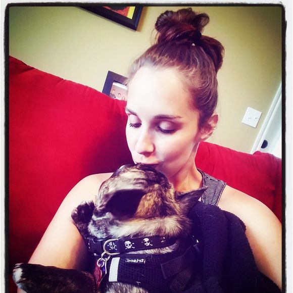 Meet your Posher, Andrea - Picture 1 of 1